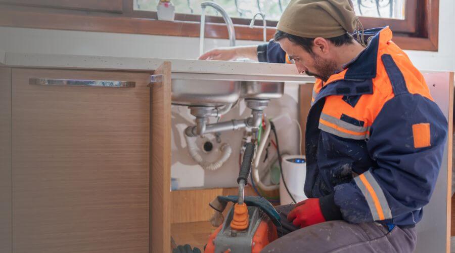 Expert burst pipe repair services in Newark, OH